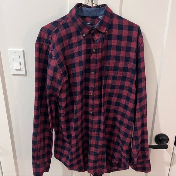 IZOD flannel - Picture 1 of 3